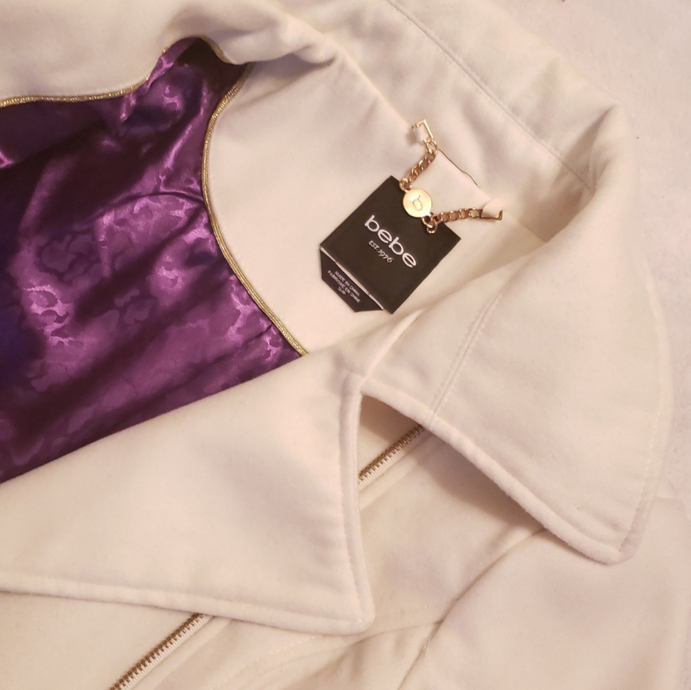 Bebe Ivory Trench Coat w Purple Lining small NEW